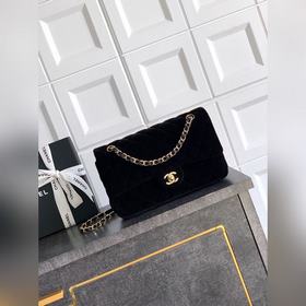Бархатная сумка Chanel цвета «полуночн