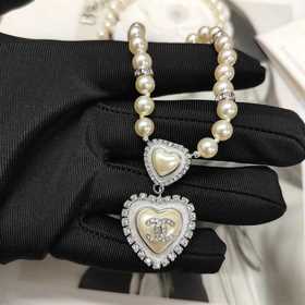 Chanel  Новинки  Chanel Новое акрило