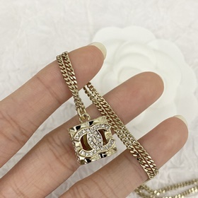 Ожерелье Chanel Бестселлеры Новинки