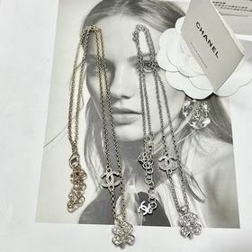 Chanel  Новая коллекция  Кулон виде