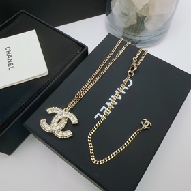 Chanel  Классическое колье с двойной 