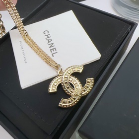 Chanel  Классическое колье с двойной 