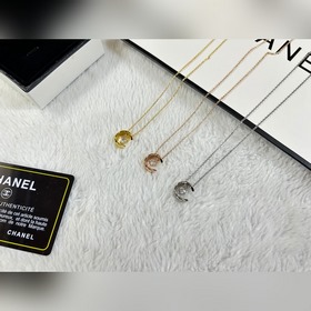Chanel  Ожерелье в форме полукруга с