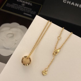 [Изысканное колье Chanel] Колье из к
