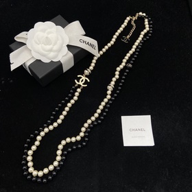 Chanel  Двойное C Черно-белое жемчужн