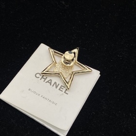 Брошь виде флакона духов Chanel Star
