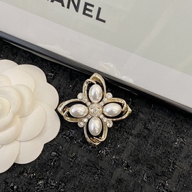 Броши Chanel： бестселлеры и новинки, п