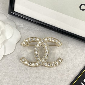 Броши Chanel： популярные модели Новые