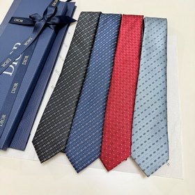 Официальная новинка Dior： мужской галс
