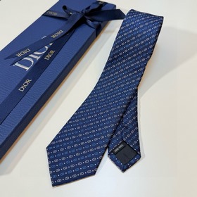 Официальная новинка Dior： мужской галс