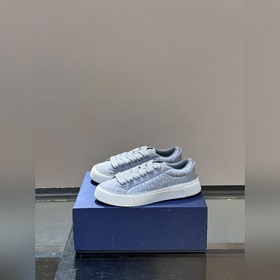 Кроссовки Dior B33 представляют собой