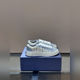 Кроссовки Dior B33 представляют собой