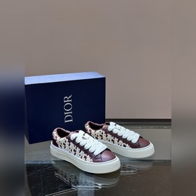 Кроссовки Dior B33 представляют собой 