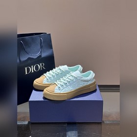 Кроссовки Dior B33 представляют собой
