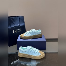 Кроссовки Dior B33 представляют собой