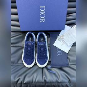 Кроссовки Dior B33 представляют собой