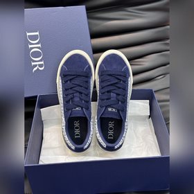 Кроссовки Dior B33 представляют собой