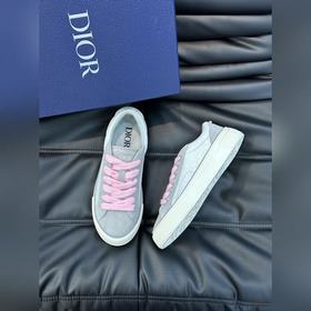 Кроссовки Dior B33 представляют собой