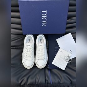 Кроссовки Dior B33 представляют собой