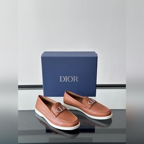 Мужские кожаные туфли DIOR, тщательно 