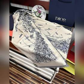 Новые поступления： Dior  [Двухцветны