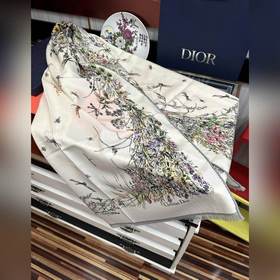 Новые поступления： Dior  [Двухцветны