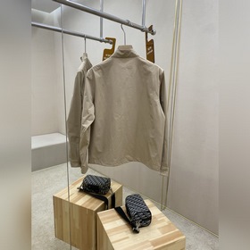 Новая куртка-рубашка на молнии Dior 26
