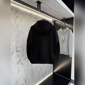 Коллекция Dior (шерсть) Осень 2026： но