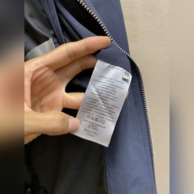 Куртка-авиатор Dior украшена эмблемой 