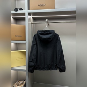 Двусторонняя куртка DIOR с вышитыми бу
