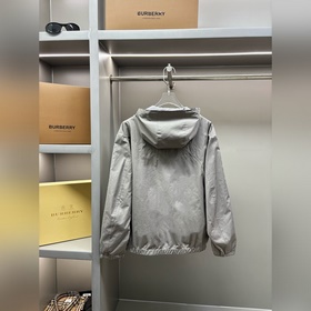 Двусторонняя куртка DIOR с вышитыми бу