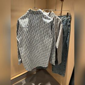 Новая модель унисекс-рубашки Dior осен