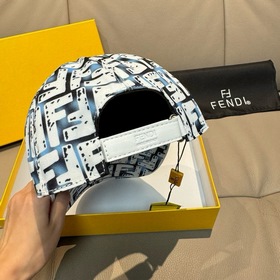 Новая аутентичная бейсболка Fendi в ко