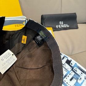 Новая аутентичная бейсболка Fendi в ко