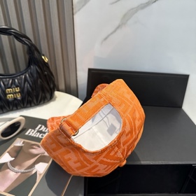 Винтажная бейсболка FENDI с монограммо