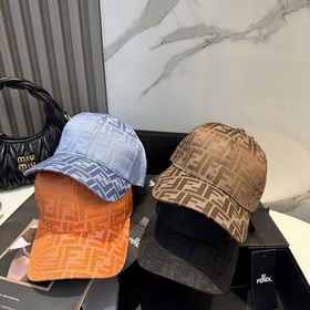Винтажная бейсболка FENDI с монограммо