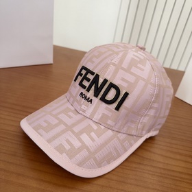 Кепка FENDI Vintage Print Baseball Cap