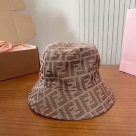 Винтажная шляпа-рыбацкая шапка FENDI с