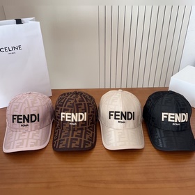 Кепка FENDI Vintage Print Baseball Cap