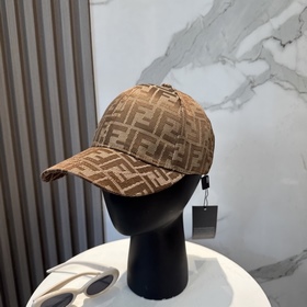 Винтажная бейсболка FENDI с монограммо