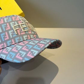 Кепка FENDI Vintage Print Baseball Cap