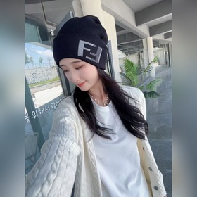 Официальный сайт FENDI Качественная вя