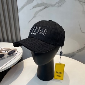 Винтажная бейсболка FENDI с монограммо