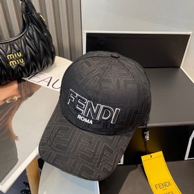 Винтажная бейсболка FENDI с монограммо