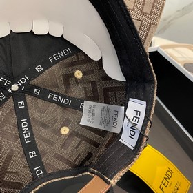Кепка FENDI Vintage Print Baseball Cap