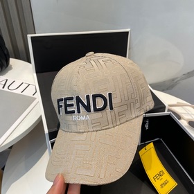 Кепка FENDI Vintage Print Baseball Cap