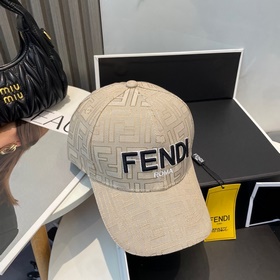 Кепка FENDI Vintage Print Baseball Cap