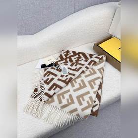 Классический кашемировый шарф Fendi с 