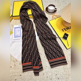 Fendi · Классический вязаный шарф FF F