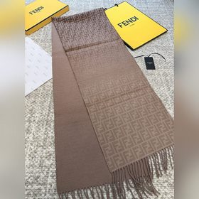 Новинка： самый популярный шарф Fendi э